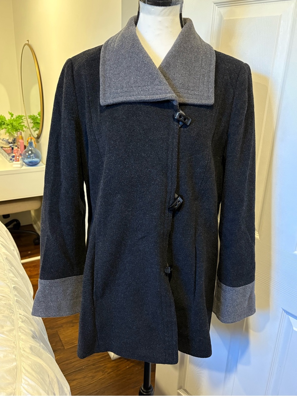 Windsmoor Wool Cashmere Toggle Coat Colorblock Grey Size 12